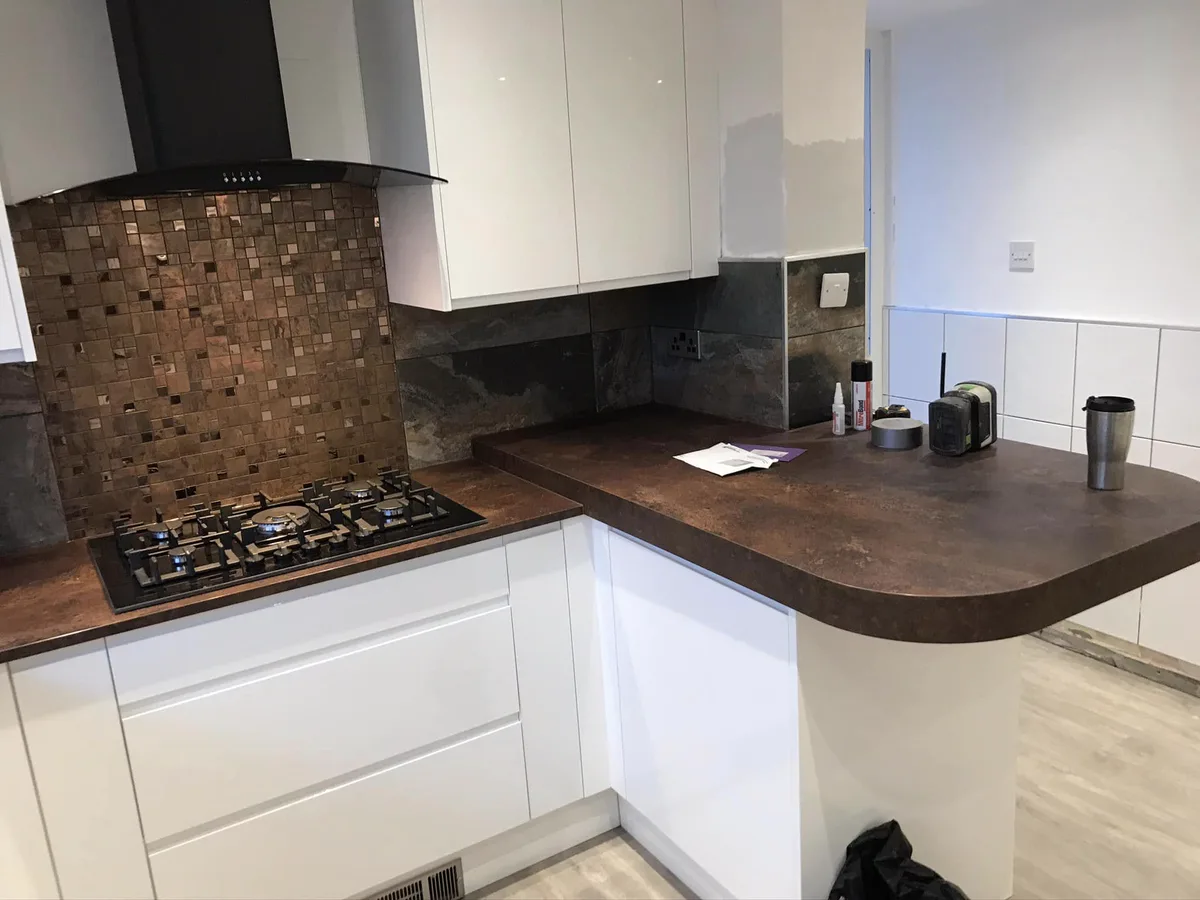 Kitchen worktops and mosaic splashback